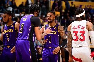 拉塞尔签独行侠后和浓眉视频：我不会让你失望的 克里斯蒂：有趣