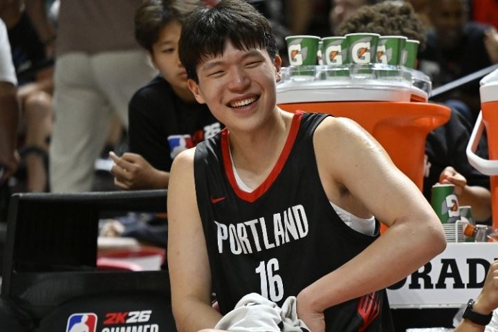 🤩满分10分！吧友们给杨瀚森首秀打个分吧！