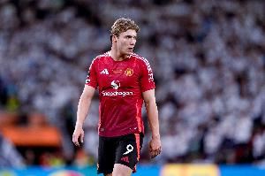 米体：霍伊伦在曼联年薪280万欧，那不勒斯愿给400万-450万欧