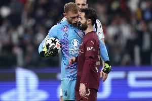 记者:尤文近期讨论了引进B席的可能 球员合同明夏到期+不想续约